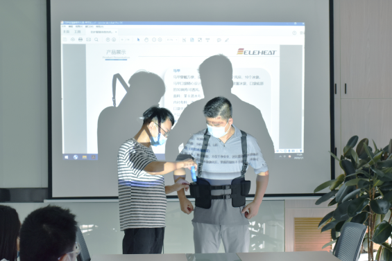 穿上防护服太闷热？试试这套风冷马甲